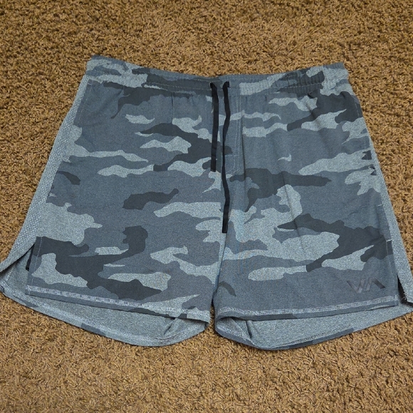 RVCA Other - RVCA | Men's Camouflage Athletic Shorts | L